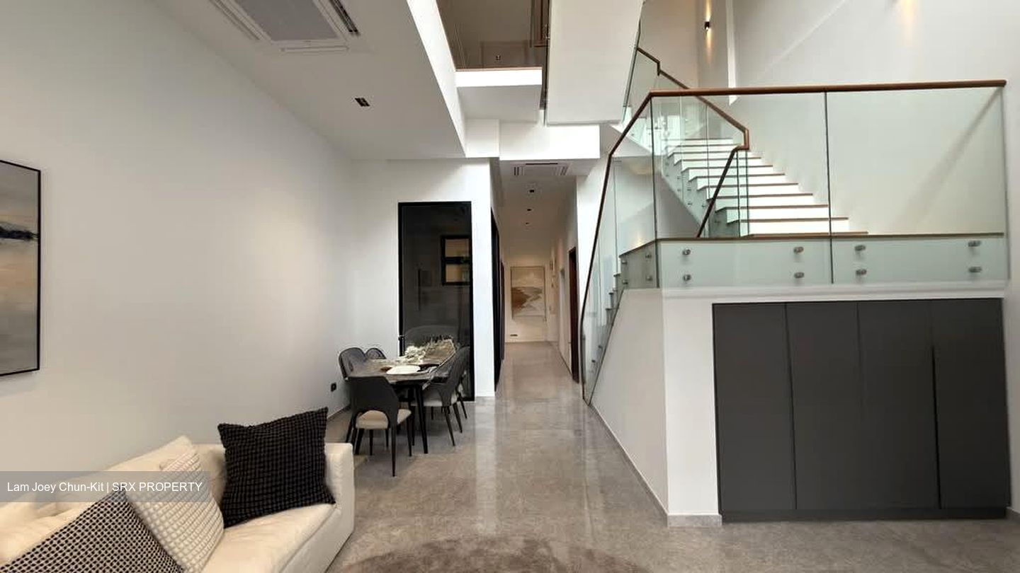Jalan Selimang (D27), Terrace #587232771